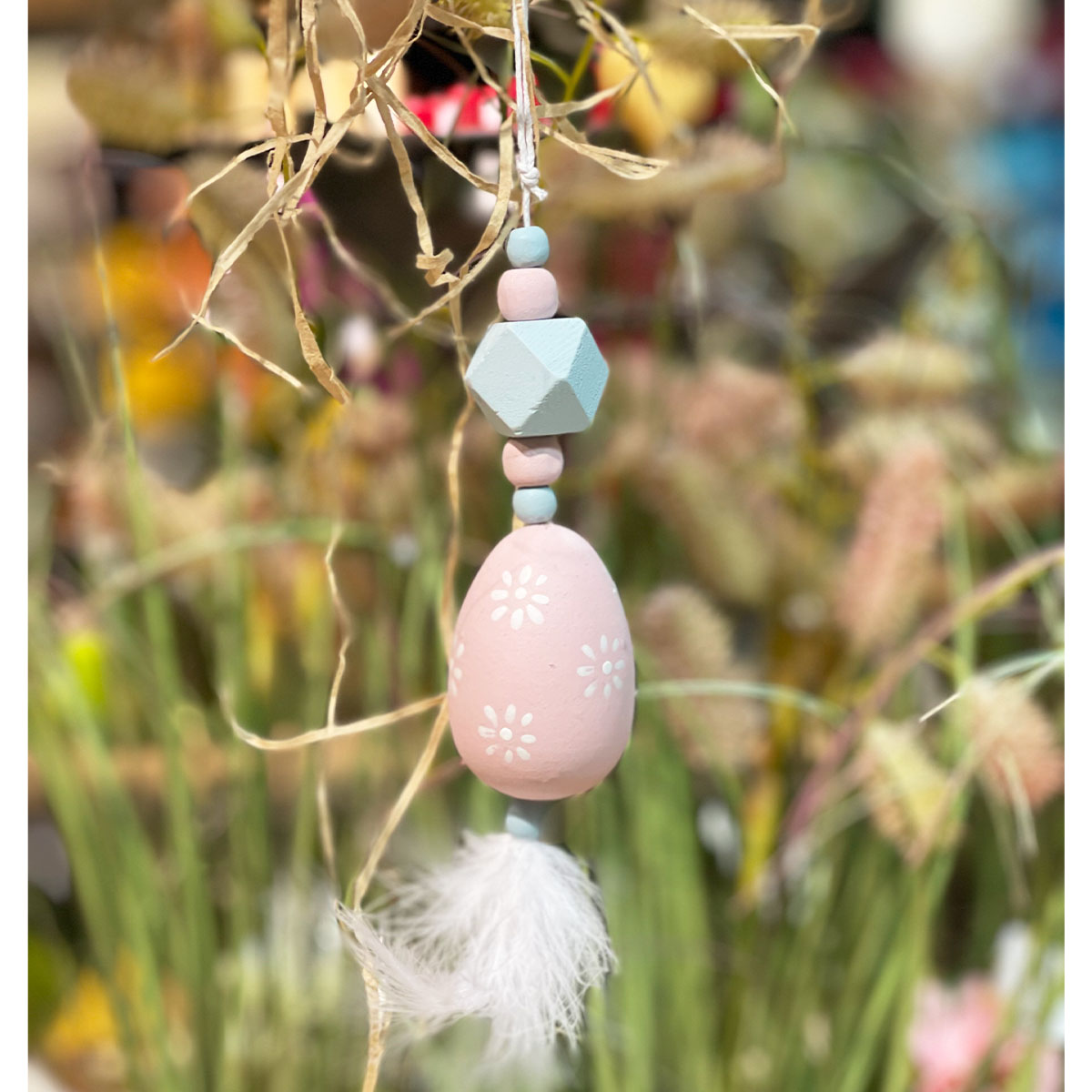 Deko Holz Osterei mit Feder, rosa, hellblau, Hänger