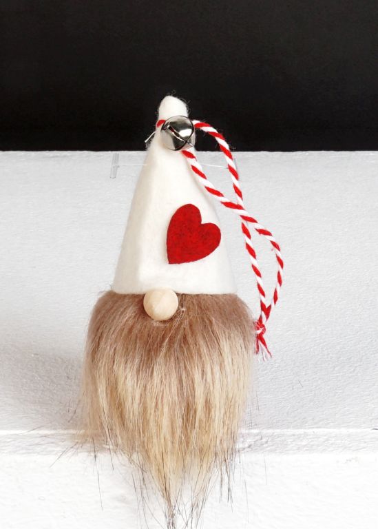 Wichtel "Peter", 9cm, weiße Filzmütze, zum Hängen